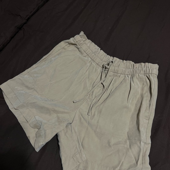 OLD NAVY shorts - Picture 11 of 12